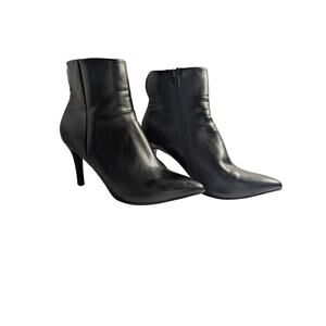 Kelly & Katie black leather pointed toe ankle boots